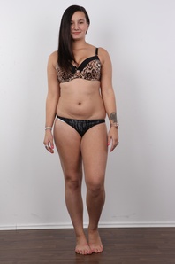 6. Download full pics of Iveta (18) from czechcasting.com