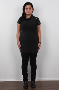 2. Download full pics of Nikola (29) from czechcasting.com