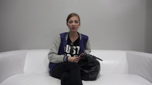 1. Download full pics of Tereza (20) from czechcasting.com