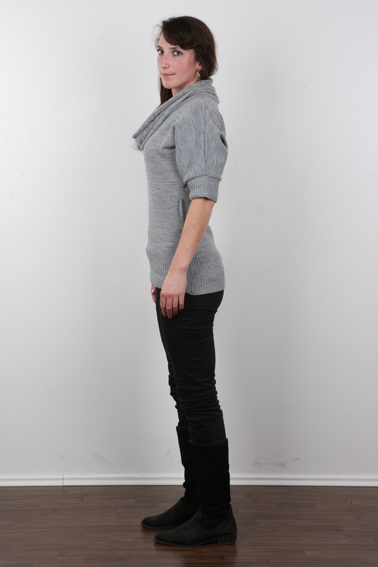 3. Download full pics of Jana (28) from czechcasting.com