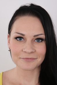 1. Download full pics of Joana (23) from czechcasting.com