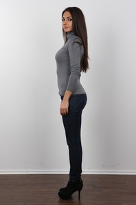 3. Download full pics of Anna (24) from czechcasting.com