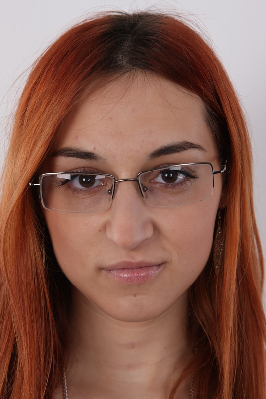 1. Download full pics of Zlatka (21) from czechcasting.com