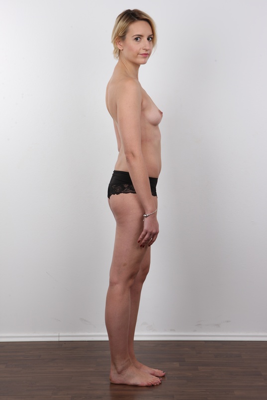 11. Download full pics of Eva (25) from czechcasting.com