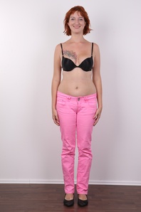 4. Download full pics of Vladka (25) from czechcasting.com