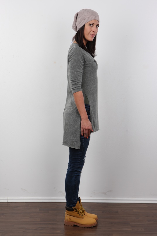 3. Download full pics of Tereza (27) from czechcasting.com