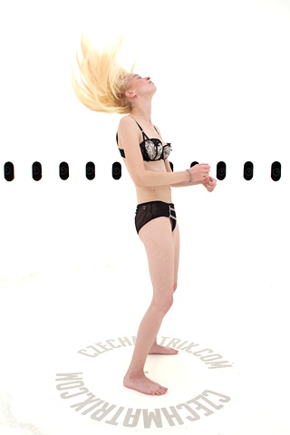 Czech Casting: Kristyna (22) 360°