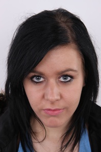 1. Download full pics of Lenka (19) from czechcasting.com