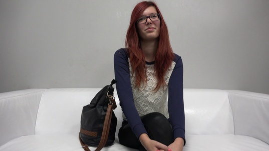 1. Download full pics of Simona (21) from czechcasting.com