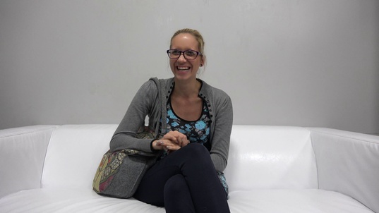 1. Download full pics of Marketa (28) from czechcasting.com