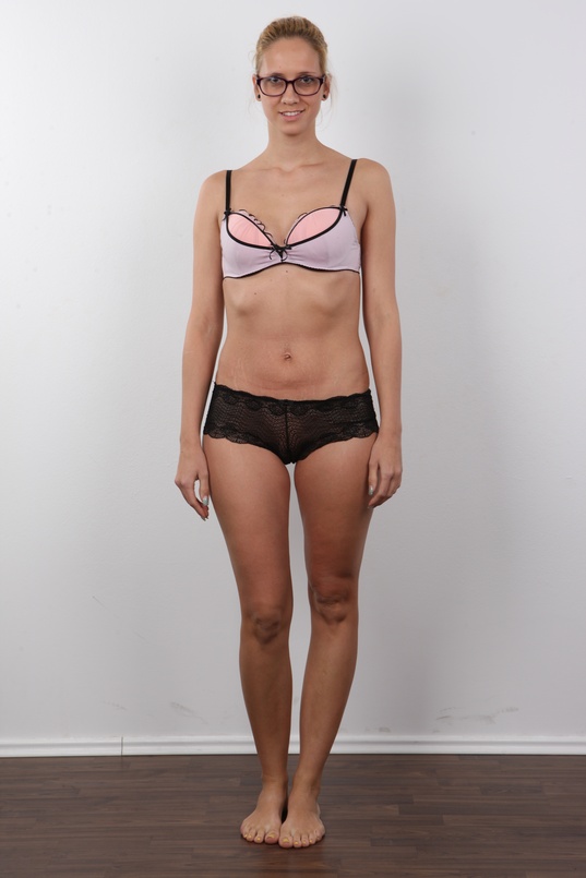 7. Download full pics of Marketa (28) from czechcasting.com