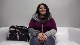 1. Download full pics of Zuzka (25) from czechcasting.com