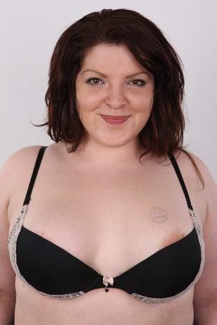 6. Download full pics of model Zuzka (25) from czechcasting.com