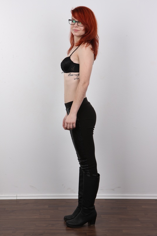 5. Download full pics of Katerina (20) from czechcasting.com