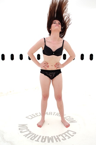 Czech Casting: Martina (18) 360°