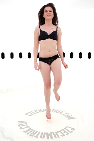 Czech Casting: Martina (18) 360°