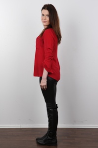 3. Download full pics of Martina (18) from czechcasting.com