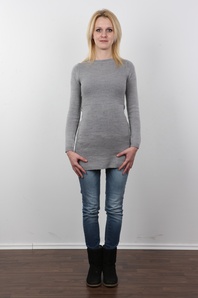 2. Download full pics of Veronika (26) from czechcasting.com