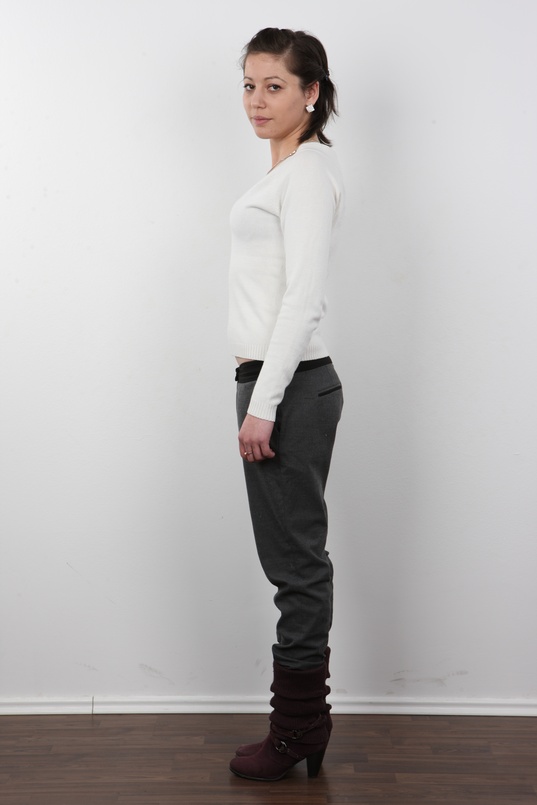 3. Download full pics of Michala (20) from czechcasting.com