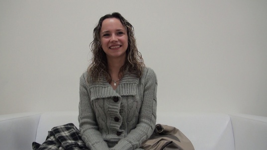 1. Download full pics of Tereza (20) from czechcasting.com