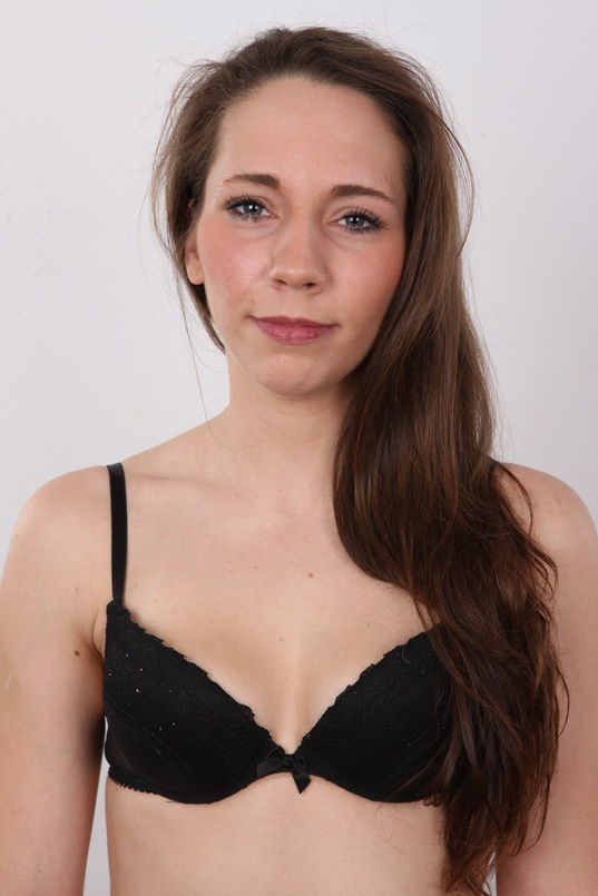 6. Download full pics of Lucka (23) from czechcasting.com