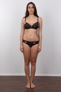 7. Download full pics of Jarka (23) from czechcasting.com