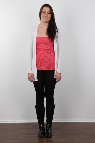 2. Download full pics of model Katerina (25) from czechcasting.com