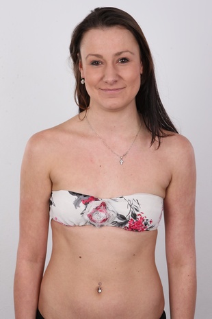 6. Download full pics of model Katerina (25) from czechcasting.com
