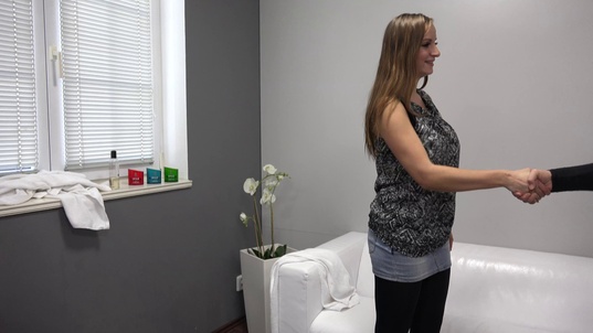 12. Download full pics of Renata (22) from czechcasting.com