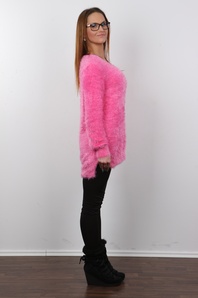 3. Download full pics of Barbara (24) from czechcasting.com