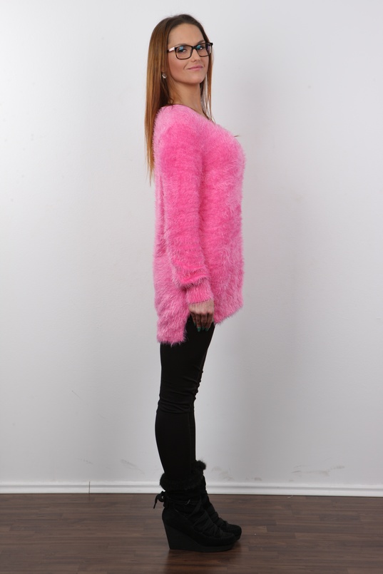 3. Download full pics of Barbara (24) from czechcasting.com