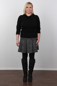 2. Download full pics of Jana (41) from czechcasting.com