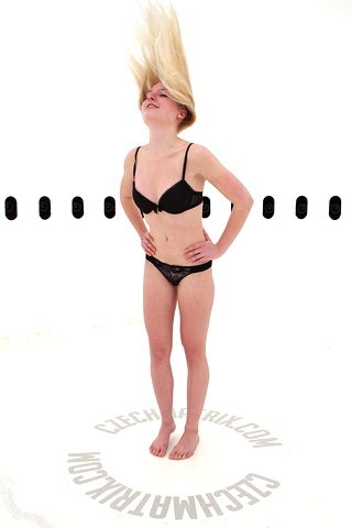 Czech Casting: Tena (20) 360°