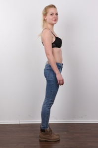 5. Download full pics of Tena (20) from czechcasting.com