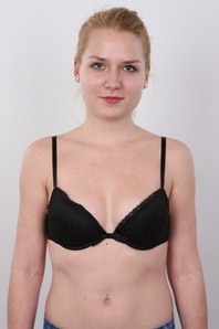 6. Download full pics of Tena (20) from czechcasting.com