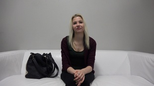 1. Download full pics of Jolana (20) from czechcasting.com