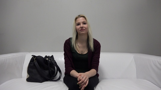 1. Download full pics of Jolana (20) from czechcasting.com