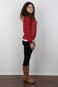 3. Download full pics of Daniela (24) from czechcasting.com