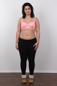 4. Download full pics of Marcela (18) from czechcasting.com