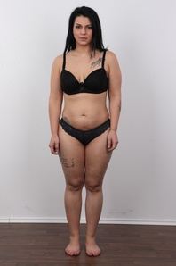 7. Download full pics of Helena (28) from czechcasting.com