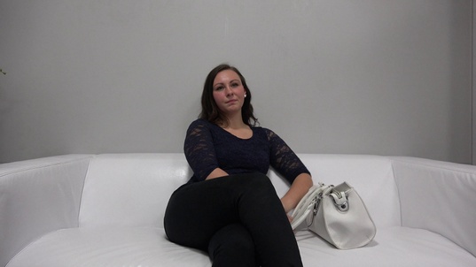 1. Download full pics of Andrea (24) from czechcasting.com