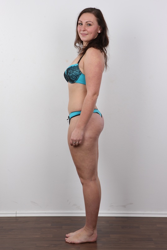 8. Download full pics of Andrea (24) from czechcasting.com