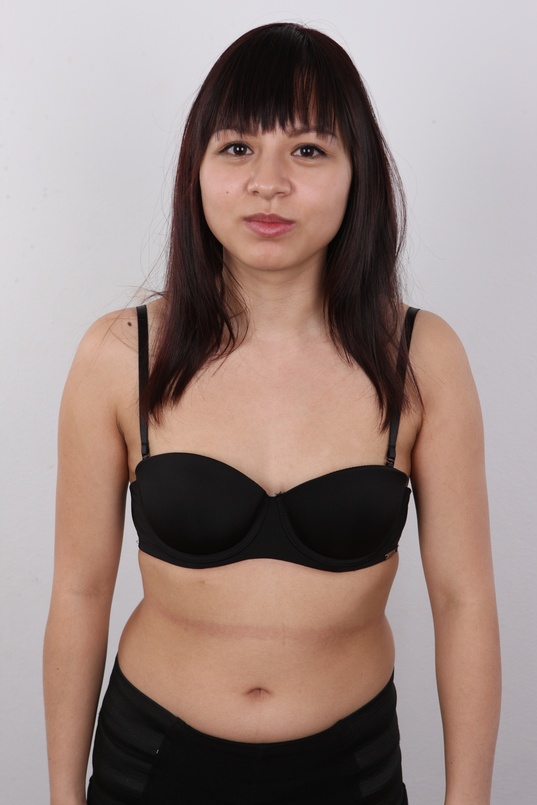 6. Download full pics of Miky (20) from czechcasting.com