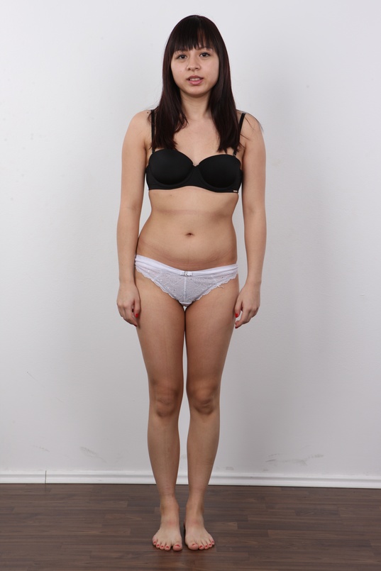 7. Download full pics of Miky (20) from czechcasting.com