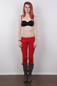 4. Download full pics of Svetlana (19) from czechcasting.com