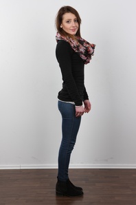 3. Download full pics of Denisa (19) from czechcasting.com