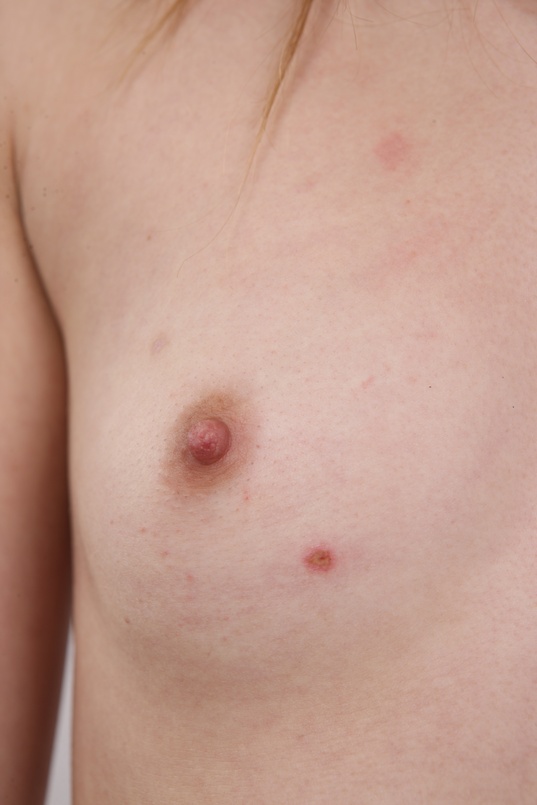 9. Download full pics of Denisa (19) from czechcasting.com