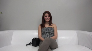 1. Download full pics of Anna (18) from czechcasting.com