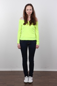 2. Download full pics of Jana (30) from czechcasting.com