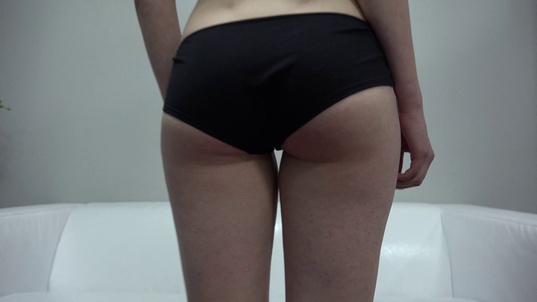 2. Download full pics of Anna (18) from czechcasting.com